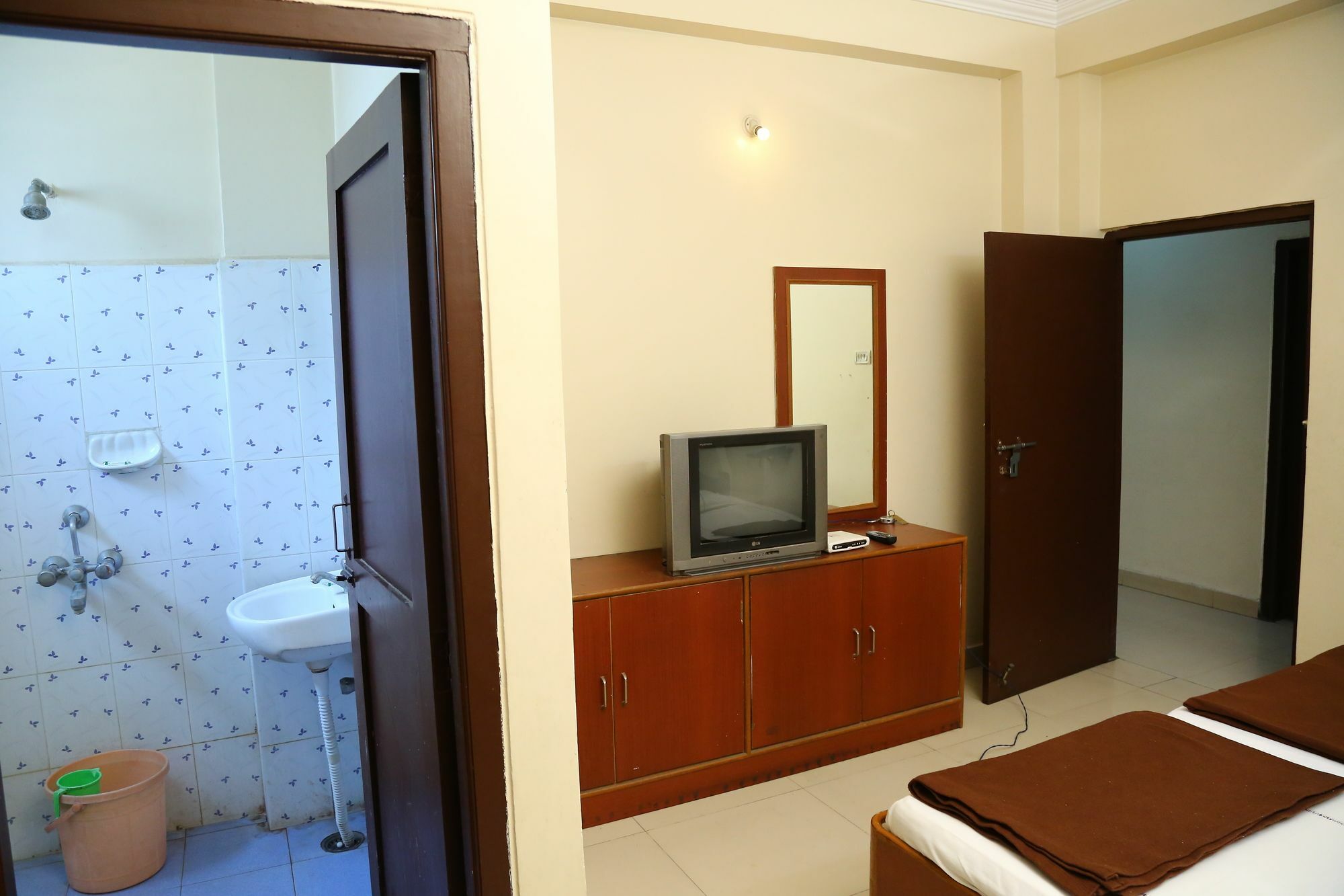 Sri Sai Krishna Deluxe Lodge Haïdarabad Extérieur photo